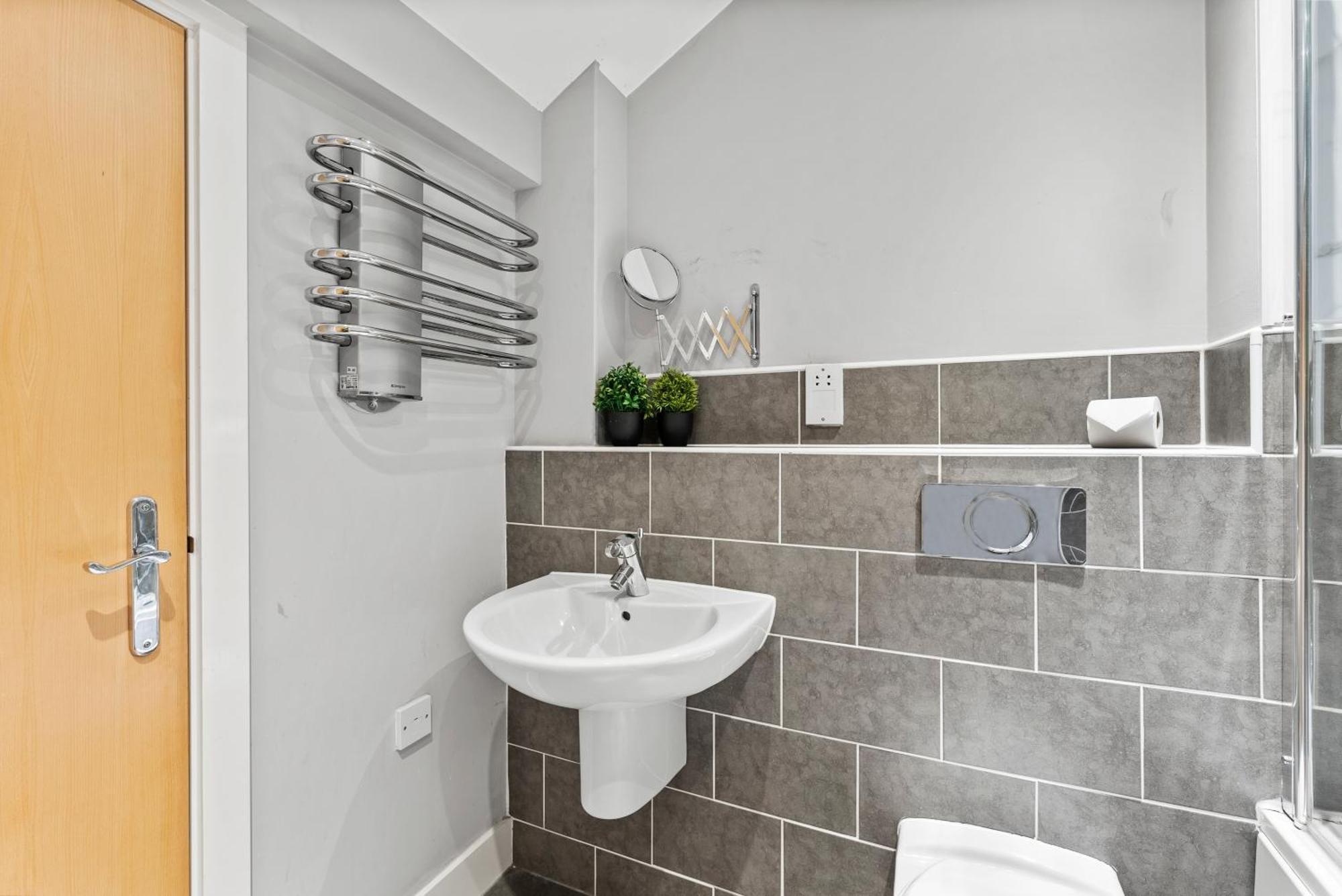 30 Percent Off! Lovely Yorkshire Duplex - Sleeps 6 - Netflix Дьюсбері Екстер'єр фото